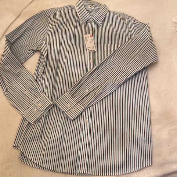 Uniqlo Other - Mens shirt never before worn. New with tags, by uni qlo size medium